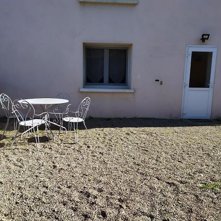 Appartamento Chez Fabienne T3 Le Breuil-sur-Couze Esterno foto